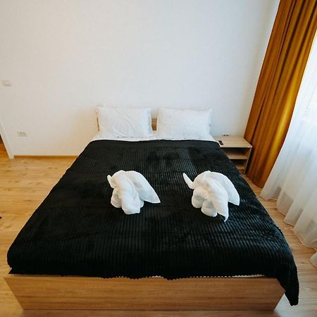 Modern Loft One Apartamento Suceava Exterior foto
