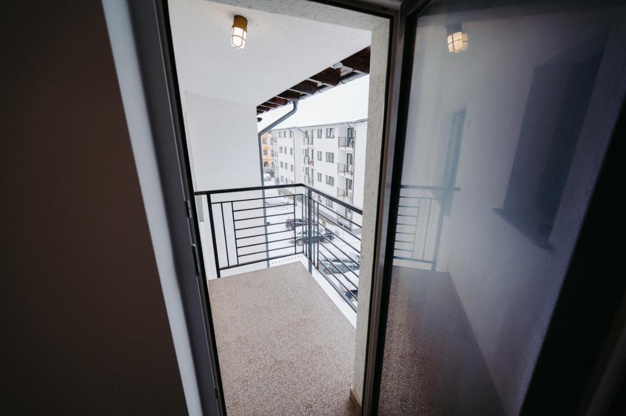 Modern Loft One Apartamento Suceava Exterior foto